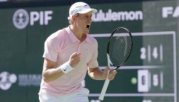 Sinner fenomenale, batte un ottimo Medvedev e scrive la storia a Indian Wells: Jannik si sblocca nel 2026