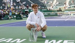 Furlan elogia Sinner e prevede la vendetta su Alcaraz: poi rilancia Paolini, ma a Miami la strada è in salita