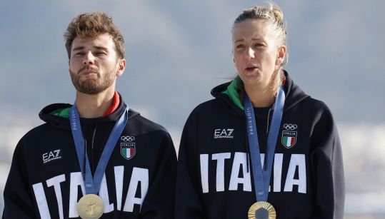 Vela, che sorpresa: Caterina Banti rimanda il ritiro, a Los Angeles 2028 andrà a caccia del terzo oro con Tita