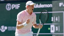 Miami, Sinner trova il bosniaco Dzumhur: carattere fumantino e il veleno sul caso clostebol. Bellucci eliminato