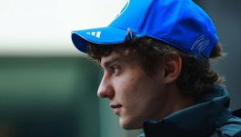 F1, Antonelli sotto pressione: “Il Mondiale è nelle sue mani”. Montoya è spietato: “Russell lo deve distruggere”