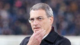 Juventus, la rivoluzione è già in atto: Elkann mette in dubbio anche Comolli. E dai “riscatti” arrivano altre brutte notizie