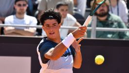 Federico Cinà come Pio Esposito, eguaglia Sinner ma predica umiltà: a Napoli sfida Wawrinka, Bellucci e Nardi