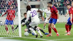 Rakow-Fiorentina 1-2, Kean rovina la qualificazione: scintille con Vanoli per il cambio, addio più vicino