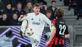 Europa League, Midtjylland-Nottingham: è la sagra degli orrori, malissimo Lucca. Flop Francia, il quadro dei quarti