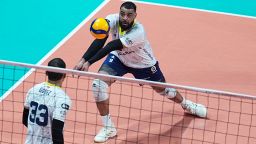 Volley, beccato con una sigaretta: N'Gapeth licenziato in tronco