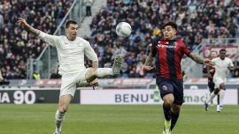 Bologna-Lazio, sagra degli errori sul rigore: c'era doppio tocco di Orsolini?