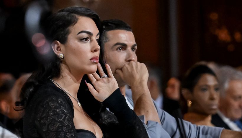 Cristiano Ronaldo ha lasciato l'Arabia? Il jet privato da 61 milioni lascia nella notte, Georgina e i figli con lui