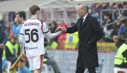 Milan, Saelemaekers simula ma viene graziato e non salterà il derby, bufera social: sotto accusa ci va anche Leao