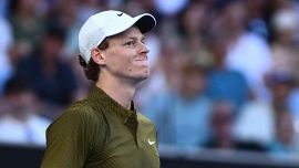 Sinner a Indian Wells, Bergs lo fa disperare e i fan lo attaccano: nel mirino la nuova Porsche di Jannik