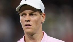 Indian Wells, anche Sinner s'arrabbia: lite coi tifosi di Fonseca molesti, interviene l'arbitro