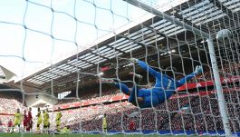 Liverpool-Tottenham: anche Vicario tradisce Tudor, lo salva Richarlison. Chiesa ancora umiliato da Slot