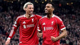 Pagelle di Liverpool-Galatasaray 4-0: Salah fa e disfa, serata da incubo per Osimhen. Brutto infortunio per Lang