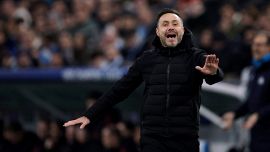 De Zerbi al Tottenham, ostacoli rimossi: club contro i tifosi, ha scelto il profeta italiano per la salvezza