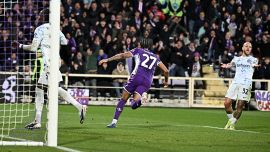 Fiorentina-Inter, moviola: ancora polemiche per Chivu, dubbio mani di Pongracic poi due gol annullati