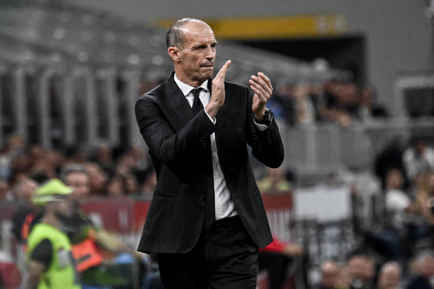 https://wips.plug.it/cips/sport.virgilio.it/cms/2026/04/allegri-2.jpg