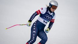 Vonn 'smentisce' anche il papà: 'Lui dice che ho finito la carriera? Queste parole mi motivano a tornare...'