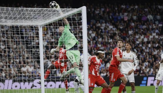 Champions League, Real Madrid-Bayern, moviola: i tedeschi protestano con l’Uefa, Di Bello in vacanza, ingenuità di Tchouameni