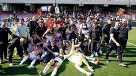 Il Benevento torna in B! La festa senza freni degli Stregoni di Floro Flores e Vigorito