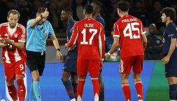 Psg-Bayern 5-4, moviola: gol e rigori, l’arbitro cambia idea tante volte nella notte di magia e follie, Var protagonista