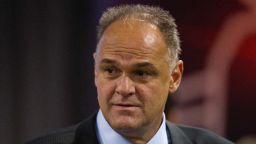 Addio a Oscar Schimdt, la "Mao Santa" che aveva fatto innamorare Caserta