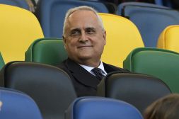 Claudio Lotito non sostiene Giovanni Malagò presidente FIGC. Serie A compatta, la Lazio si smarca