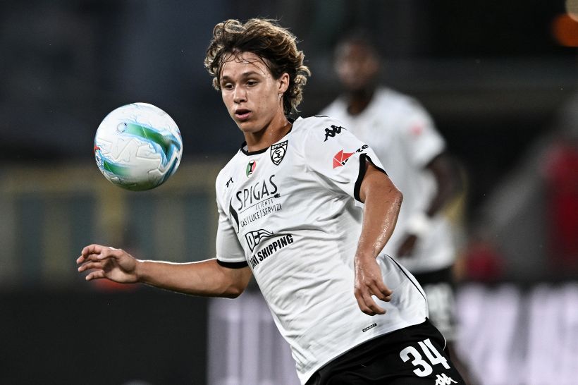 Milan, ha solo 17 anni ma vale già 4,5 milioni: Christian Comotto cambia la strategia di Allegri