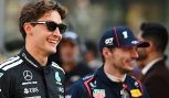 Verstappen e il ritiro dalla F1, Russell: “Lo capisco, non ha altri obiettivi”. Max vuota il sacco sull’addio di Lambiase