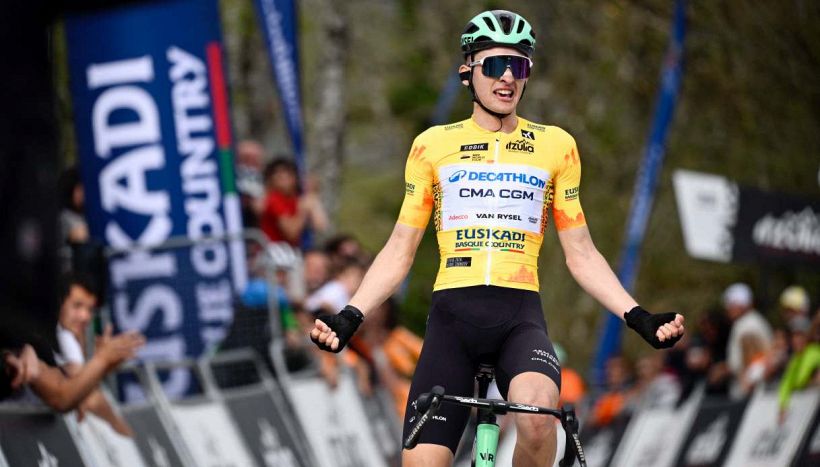 Paul Seixas si candida al ruolo di anti Pogacar: domina all'Itzulia e manda segnali in vista di Freccia e Liegi