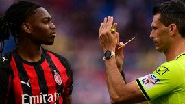 Milan-Udinese, moviola: applausi dell'arbitro a Leao, cosa ha fatto Zaniolo