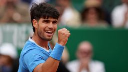 ATP Barcellona: Alcaraz prima spaventa tutti, poi regola Virtanen. Ma il polso destro preoccupa Carlitos