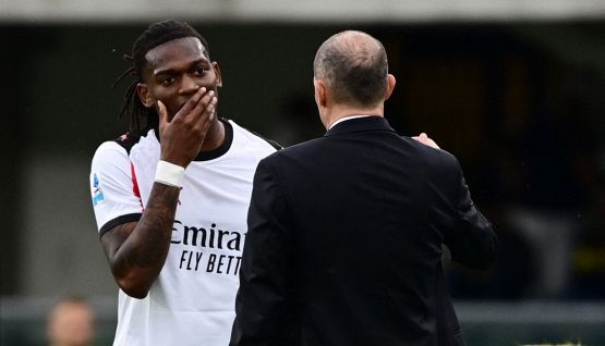 Verona-Milan, moviola: la denuncia di Maignan, i fischi a Leao, il gol annullato