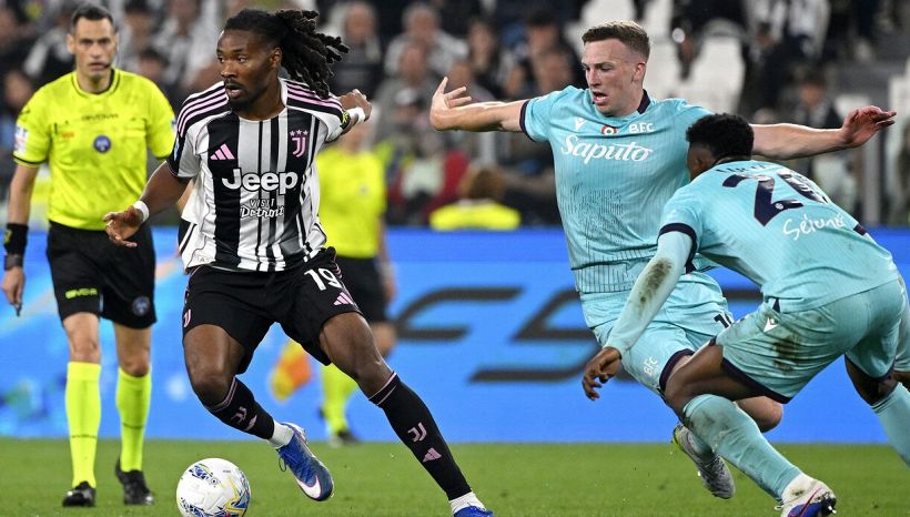 Juventus-Bologna, moviola: dubbi sul primo gol e sulla rete annullata, Bernardeschi che guaio