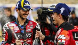 Addio Ducati, Marquez si fa beffe del mercato: che risate con Bagnaia ma Dall'Igna rimugina: "Che amarezza"