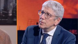 Rete4: partita in diretta dopo 10 anni, sfrattato Mario Giordano, la coppa Italia vale più de I Cesaroni, come cambia Mediaset