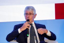 Italia, Abodi spinge per il commissario al posto di Gravina: Maldini guida fino a nuove elezioni