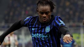 Inter, lo stop di Bisseck si somma alla crisi di Bastoni: emergenza difesa con la Roma, due opzioni per Chivu 