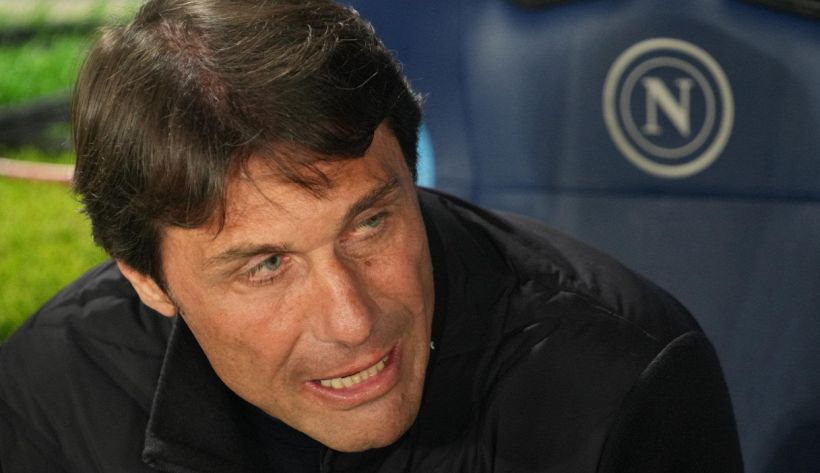 Napoli, De Laurentiis non vuole un caso Spalletti: idee chiare se Conte lascia per l’Italia, il sogno è Fabregas 