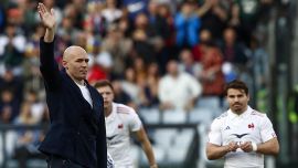 Italrugby, Sergio Parisse entra nello staff del reparto avanti di Quesada. Ma il 'sacrificio' di Moretti fa discutere