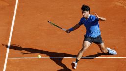 Montecarlo, Alcaraz fatica come Sinner: rischia contro Etcheverry ma si salva. Berrettini/Vavassori eliminati