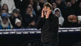 Napoli, la risposta di Conte a De Laurentiis sa di addio: “Rispondo in privato”. Sarà sfida con Allegri per la nazionale