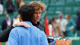 Sinner, Becker spiega il momento d’oro: c’entra Djokovic. Poi avverte Alcaraz, senza Ferrero è a rischio crisi