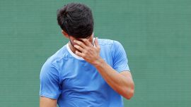 Clamoroso Alcaraz, salta Roma e Roland Garros: dubbi sul rientro. Cosa cambia per Sinner, chance d’oro a Parigi