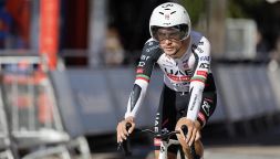 "Fuga" dal Giro d'Italia, ma è quella sbagliata: Almeida e Landa danno forfait, Carapaz ci pensa. Chi insidia Vingegaard?
