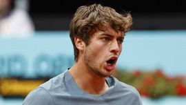 Madrid, Cobolli vince e convince contro Vallejo: con Medvedev un ottavo di finale da urlo