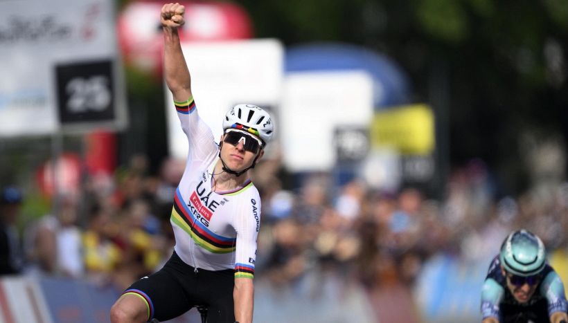 Romandia, Pogacar subito a segno nella prima tappa. Carapaz, ufficiale la rinuncia al Giro d'Italia