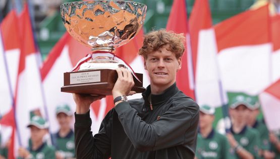 Sinner, retroscena da n° 1: l'accordo con Laila, il malanno di mamma Siglinde e la dieta del mago di Djokovic