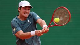 Fonseca, il piccolo Sinner che si comporta peggio di Alcaraz: a Montecarlo ha rianimato Zverev con le sue urla