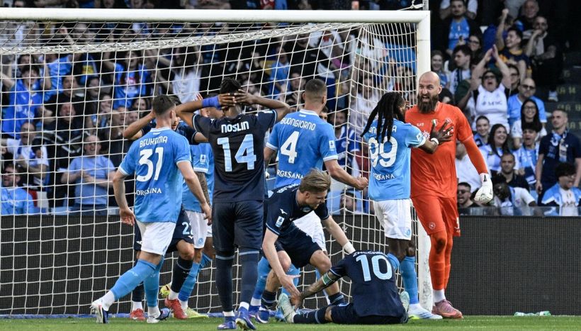Napoli-Lazio, moviola: niente rosso a Lobotka, il rigore sbagliato e pochi gialli