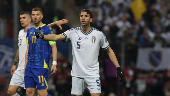 Italia, Locatelli “distrutto e svuotato”: lo sfogo scatena i tifosi, le critiche a Gattuso, il like di Zaniolo